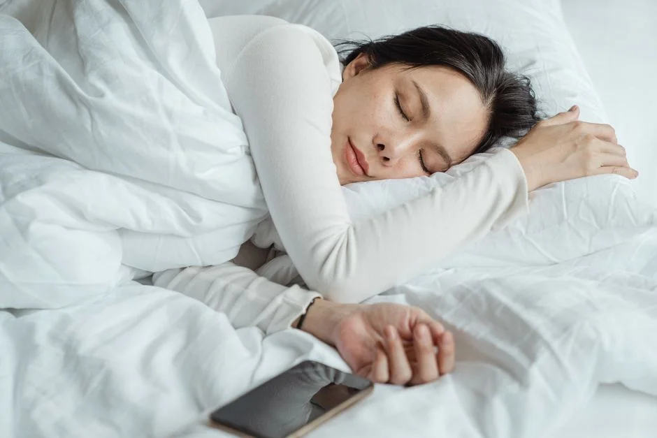 White Noise Machine vs App: Which Works Better for Sleep
